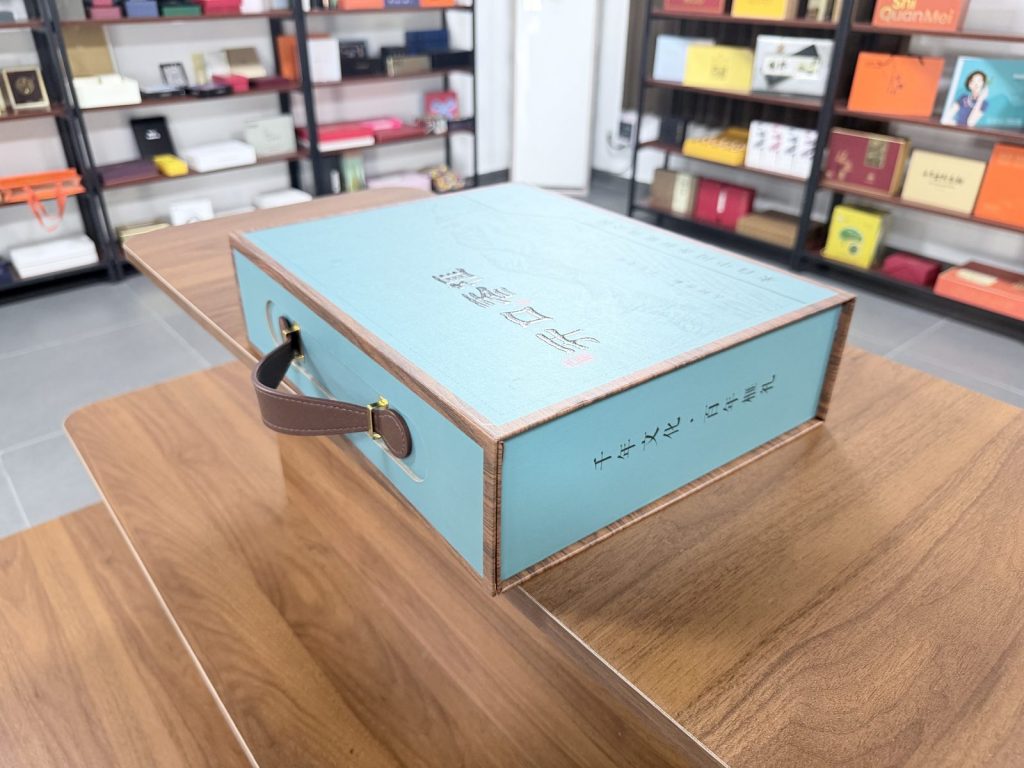 Light Blue Cigarette Gift Box With Flip Opening Lid And Landscape Design - view 
