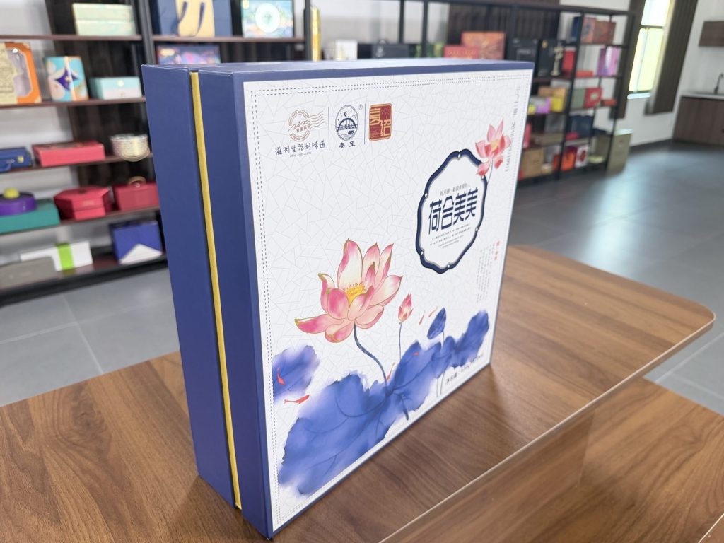 Elegant Blue And White Lotus Floral Gift Box Set With Inner Boxes