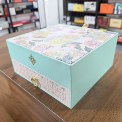 Elegant White Wedding Jewelry Gift Box With Gold Interior And Ribbon
