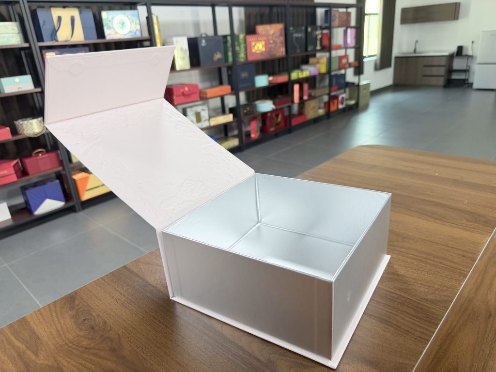 Minimalist White Rigid Gift Box With Rope Handles For Premium Products - view