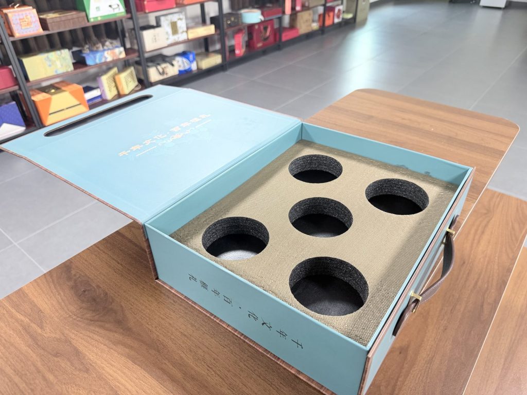 Light Blue Cigarette Gift Box With Flip Opening Lid And Landscape Design - view 