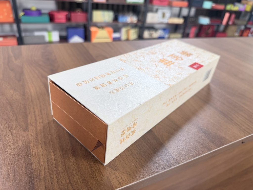 Elegant Kraft Paper Tea Gift Box With Traditional Chinese Calligraphy - view